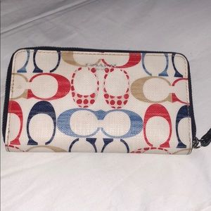COACH Multiprint Bleeker Wristlet